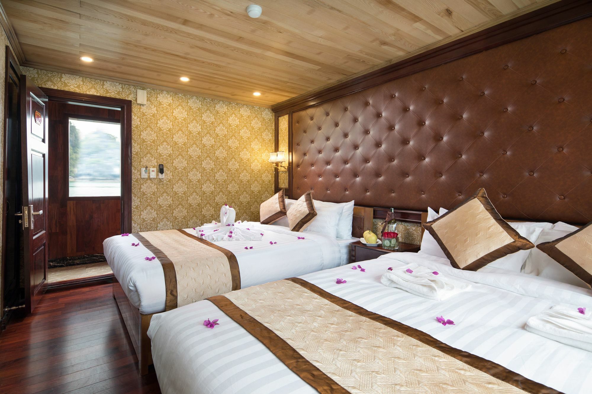 Harmony Boutique Cruises Hotel Ha Long Exterior photo